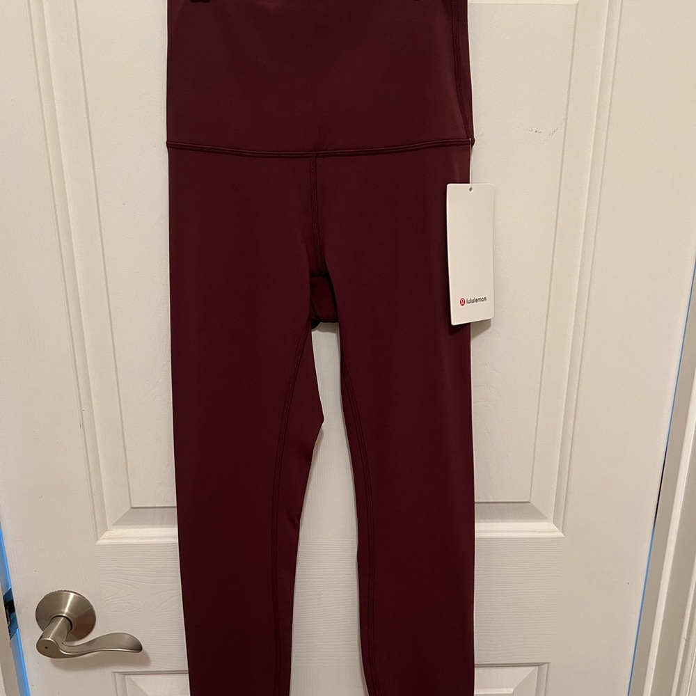 Lululemon size 4 wunder under leggings 28 inch